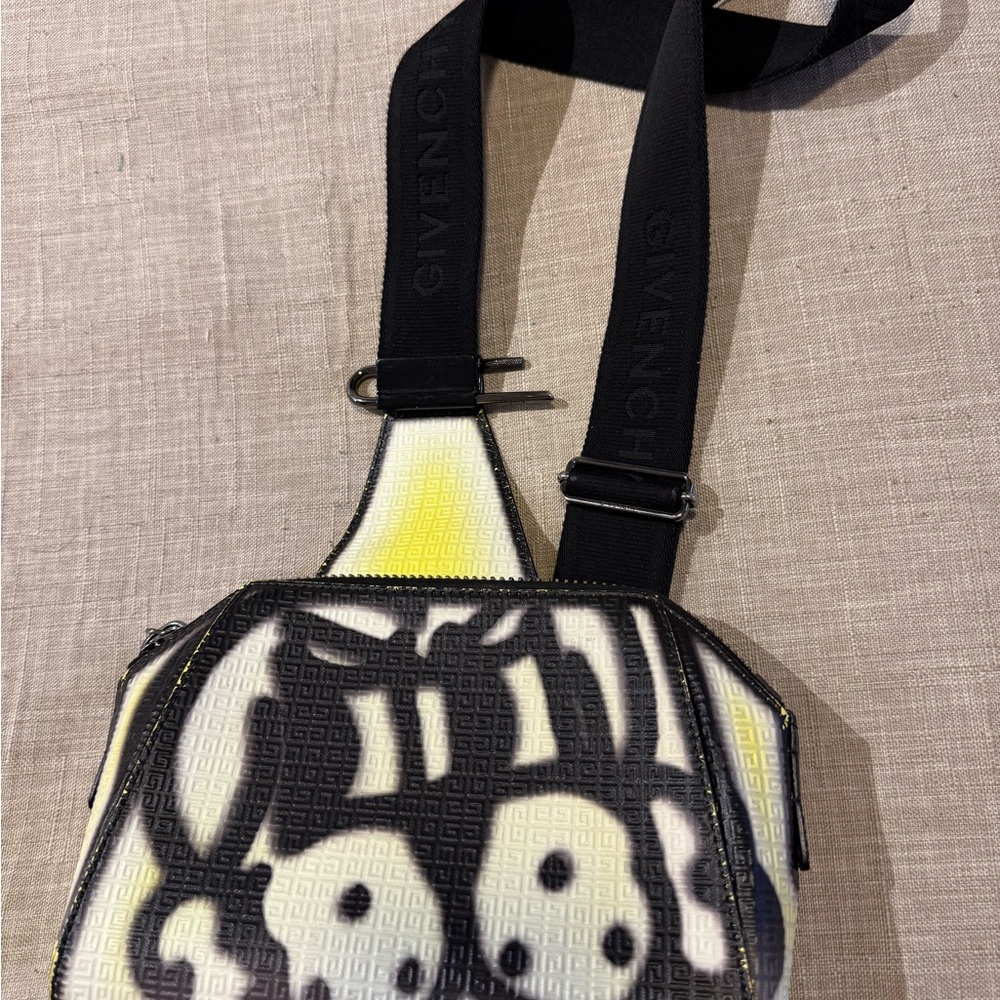 Givenchy Black Leather Interior Bag